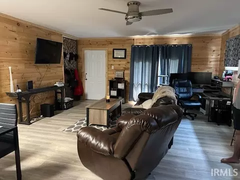 313 E Chicago St, Syracuse, IN 46567 photo 14