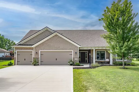2715 E Porthcawl Rd, Winona Lake, IN 46590