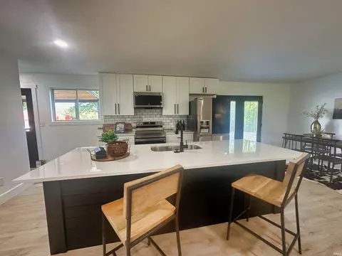 682 Rager Rd, Mitchell, IN 47446 photo 10