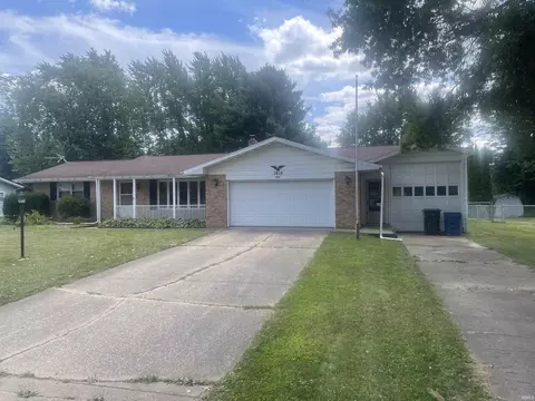 1919 Felix Pl, Plymouth, IN 46563