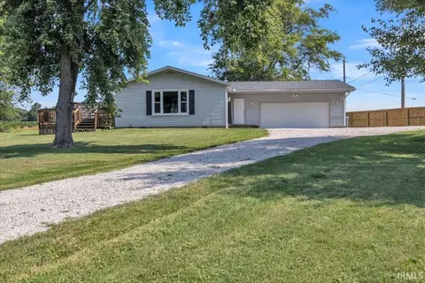 10560 66 Hwy, Wadesville, IN 47638
