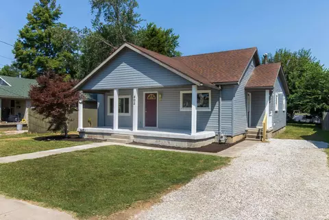 405 W Sycamore St, Boonville, IN 47601