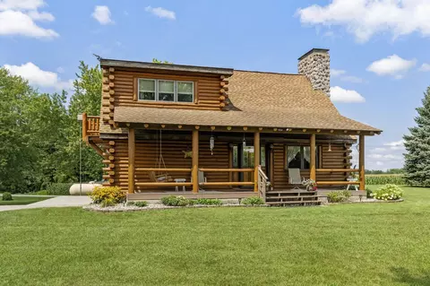 4045 W Lake Valley Rd, Pleasant Lake, IN 46779