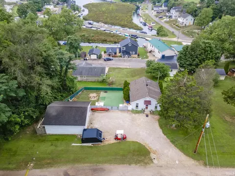 105 Lane 420 Jimmerson Lk, Fremont, IN 46737
