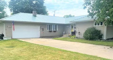 718 E Laporte St, Plymouth, IN 46563