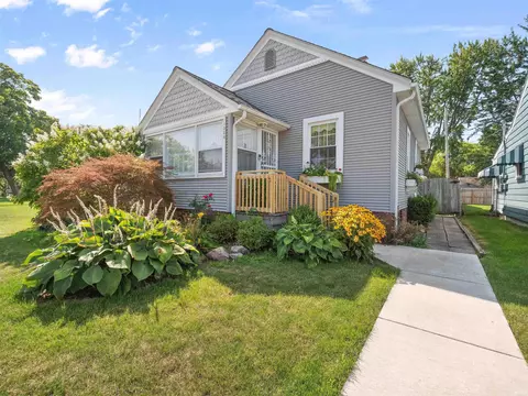 1334 Charlotte Ave, Fort Wayne, IN 46805