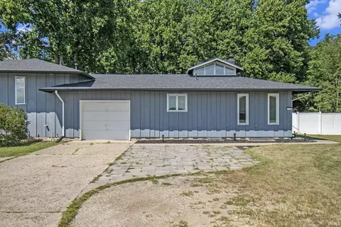 1328 W County Road 6, Elkhart, IN 46514