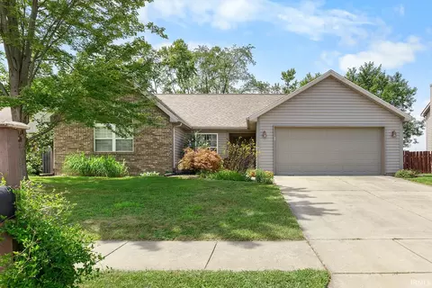 2224 Bobolink Dr, West Lafayette, IN 47906