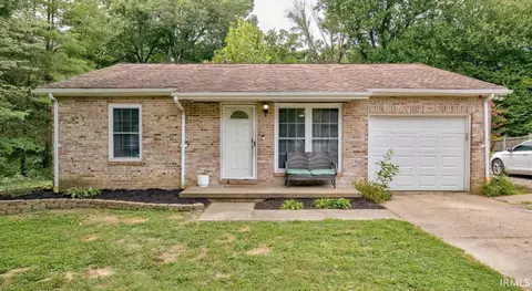 3111 Shadywood Ln, Evansville, IN 47712
