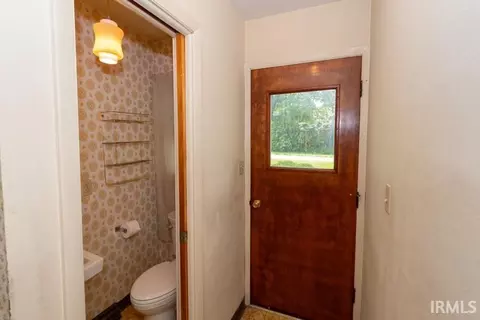 914 Eckman St, South Bend, IN 46614 photo 18