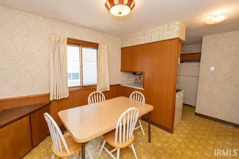 914 Eckman St, South Bend, IN 46614 photo 8