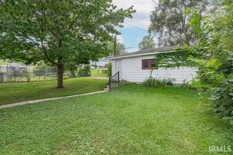 914 Eckman St, South Bend, IN 46614 photo 27