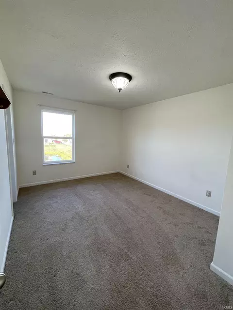 3903 Shadowbrook, Marion, IN 46953 photo 6