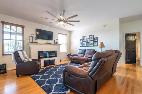 892 E Keenland Ct, Bloomington, IN 47401 photo 5