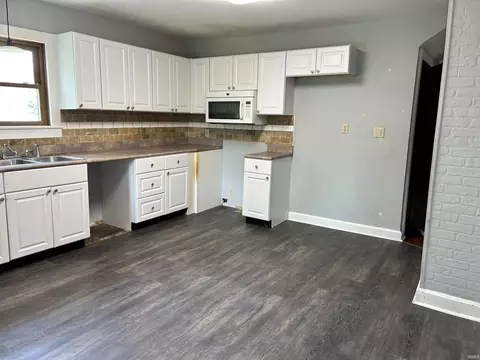 413 E 15th St, Jasper, IN 47546 photo 7