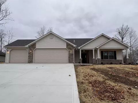 228 Ironwood Ln, Ossian, IN 46777