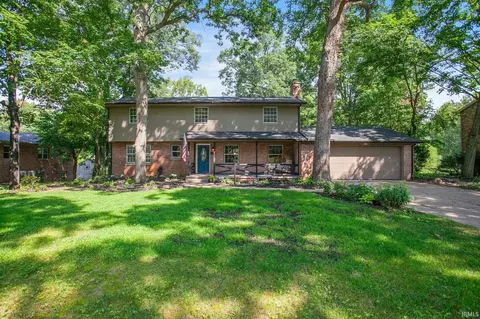 1616 Springbrook Dr, Elkhart, IN 46514