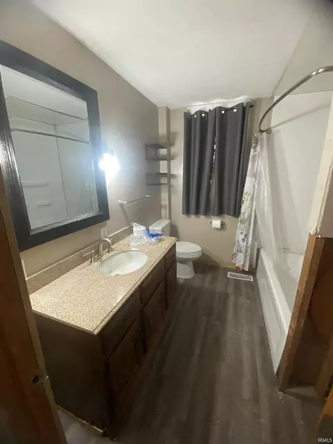 160 E Curry St, Markle, IN 46770 photo 7