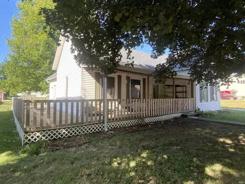 160 E Curry St, Markle, IN 46770 photo 2