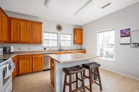 8342 S Canoe Trl, Pendleton, IN 46064 photo 13