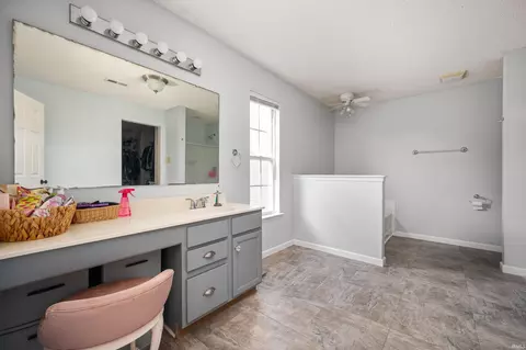 8342 S Canoe Trl, Pendleton, IN 46064 photo 16