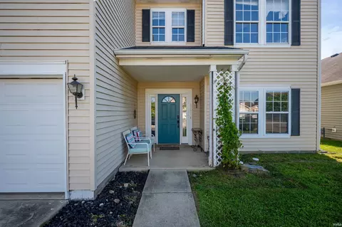 8342 S Canoe Trl, Pendleton, IN 46064 photo 3