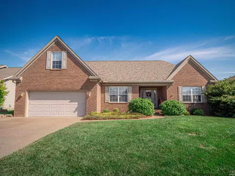 2616 Belize Dr, Evansville, IN 47725