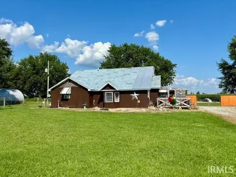 797 S State Road 17, Kewanna, IN 46939