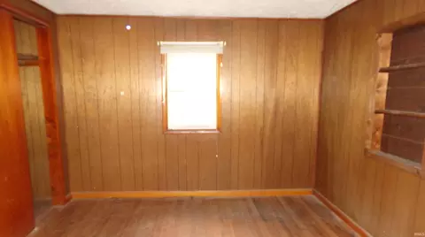 340 S Meridian Rd, Mitchell, IN 47446 photo 4