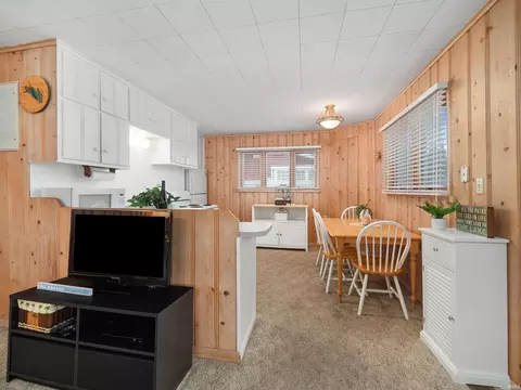 8174 E North Rd, Syracuse, IN 46567 photo 16