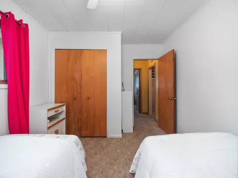 8174 E North Rd, Syracuse, IN 46567 photo 22
