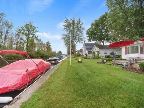 8174 E North Rd, Syracuse, IN 46567 photo 35