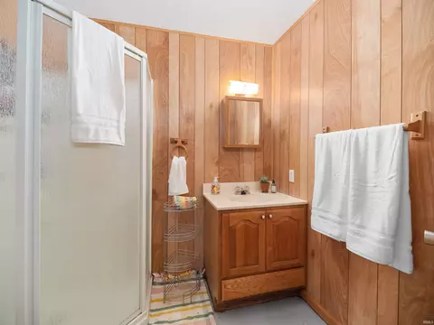 8174 E North Rd, Syracuse, IN 46567 photo 27
