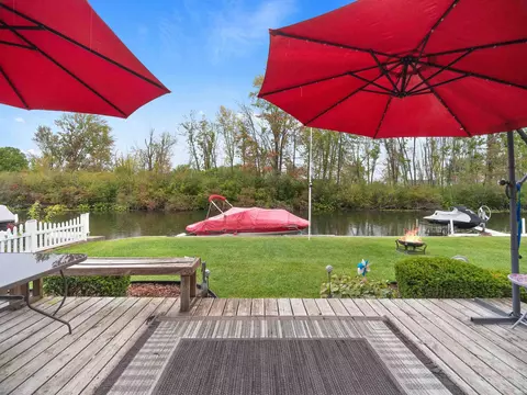 8174 E North Rd, Syracuse, IN 46567 photo 6