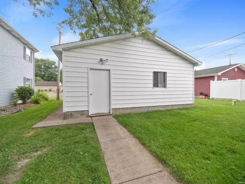 8174 E North Rd, Syracuse, IN 46567 photo 24
