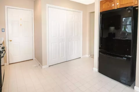 800 W Whitestone St, Bloomington, IN 47403 photo 12