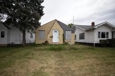 1904 W Memorial Dr, Muncie, IN 47302