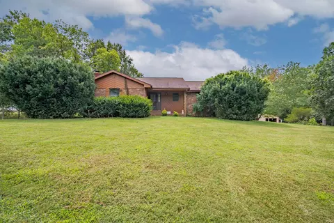 6855 Gardner Rd, Chandler, IN 47610
