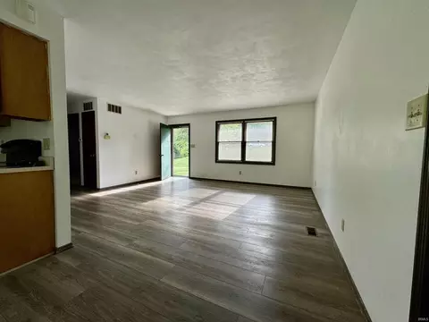 5128 S Harmony Rd, Bloomington, IN 47403 photo 3