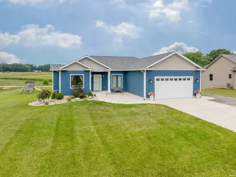 3899 S Elaine Dr, Warsaw, IN 46580