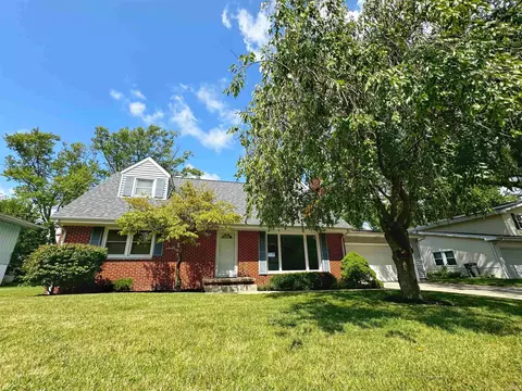 520 Park Ridge Dr, West Lafayette, IN 47906