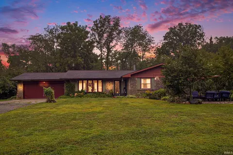 66333 Mulberry Rd, Lakeville, IN 46536