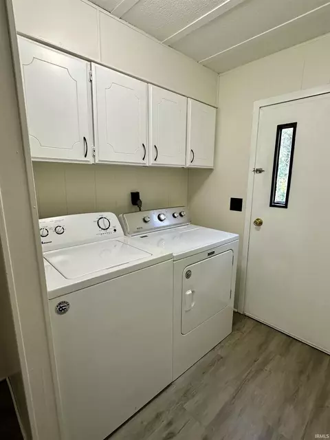 527 E Main St, Delphi, IN 46923 photo 17