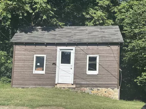 527 E Main St, Delphi, IN 46923 photo 5