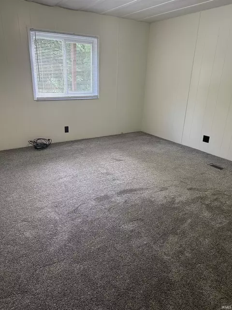 527 E Main St, Delphi, IN 46923 photo 18
