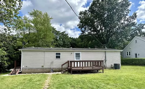 527 E Main St, Delphi, IN 46923 photo 3
