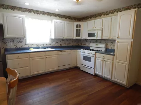 2230 Brooke Ave, Bedford, IN 47421 photo 3