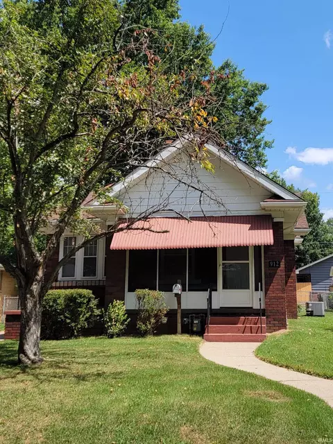 912 S Saint James Blvd, Evansville, IN 47714