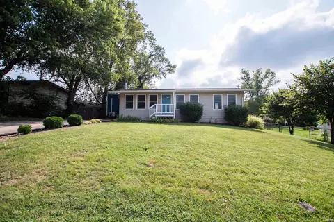 214 E Ridgeview Dr, Bloomington, IN 47401 photo 1