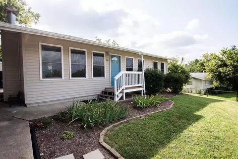 214 E Ridgeview Dr, Bloomington, IN 47401 photo 2